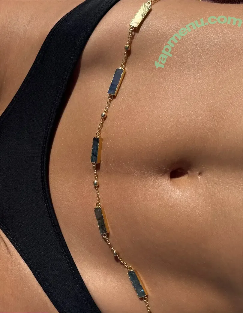 Brit Manuela nude photo #2717 (britmanuela)