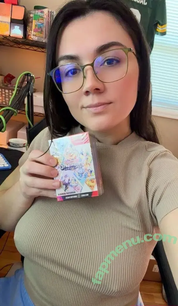 britbrattv nude photo #0005 (britbrattv)