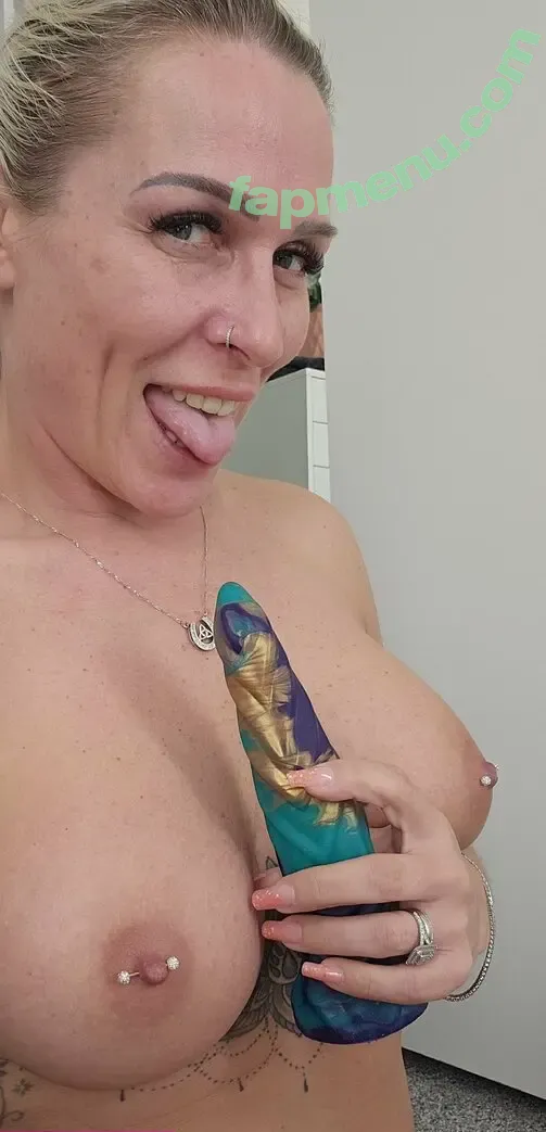 brithotwife nude photo #0105 (brit_hotwife)