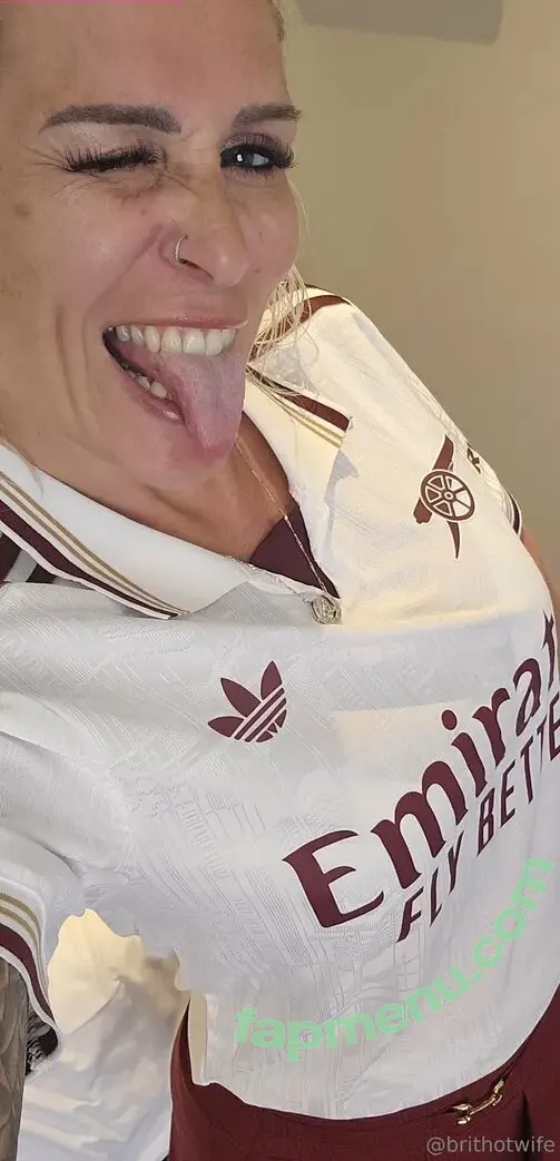 brithotwife nude photo #0130 (brit_hotwife)