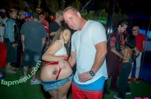 Britney Loh / britneyloh / britneyloh6969 nude photo #0004