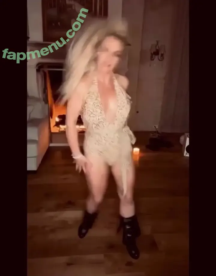 Britney Spears nude photo #3657 (britneyspears / xoxobritneyj)