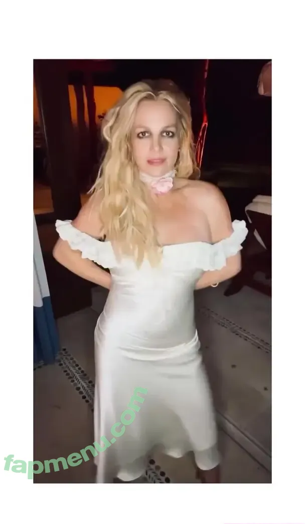 Britney Spears nude photo #3840 (britneyspears / xoxobritneyj)