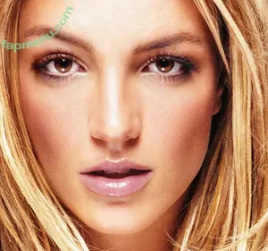 Britney Spears / britneyspears / xoxobritneyj nude photo #4247