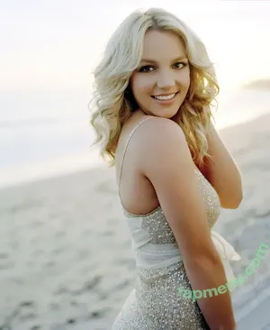 Britney Spears / britneyspears / xoxobritneyj nude photo #4423