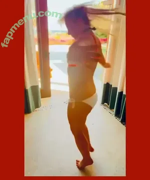 Britney Spears / britneyspears / xoxobritneyj nude photo #4667