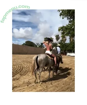 Britney Spears / britneyspears / xoxobritneyj nude photo #4700