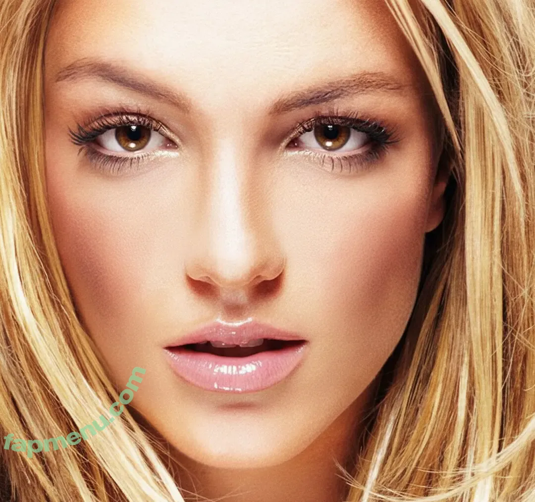 Britney Spears nude photo #4248 (britneyspears / xoxobritneyj)