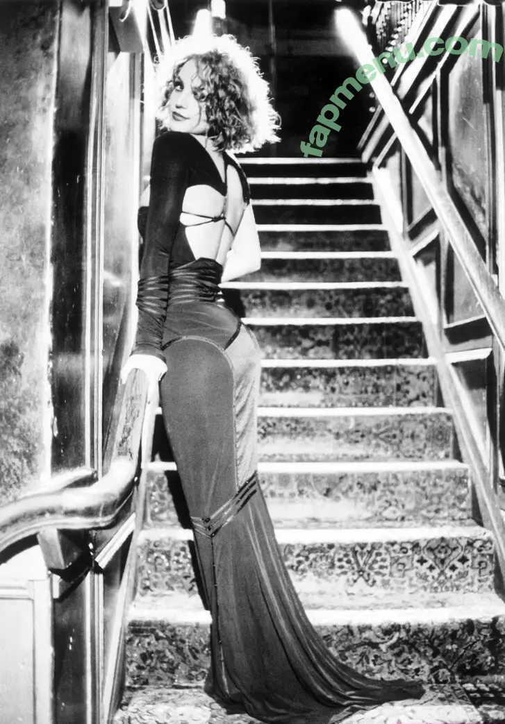 Britney Spears nude photo #4451 (britneyspears / xoxobritneyj)