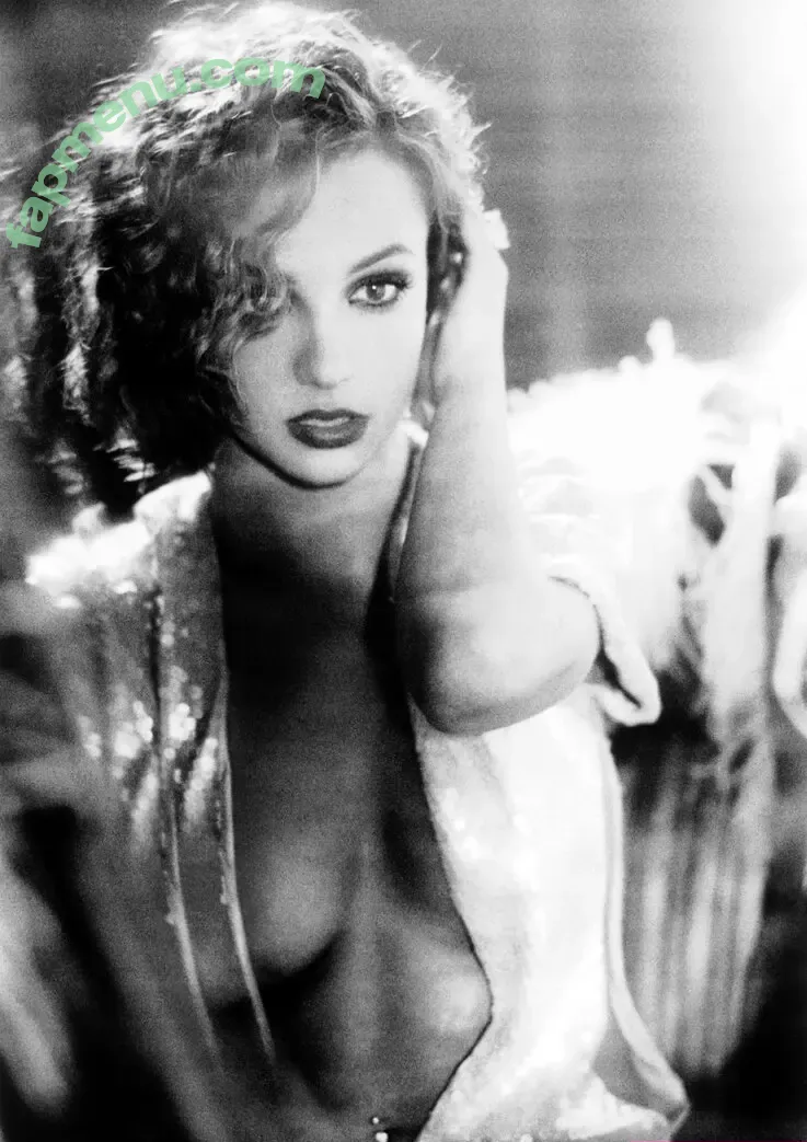 Britney Spears nude photo #4457 (britneyspears / xoxobritneyj)