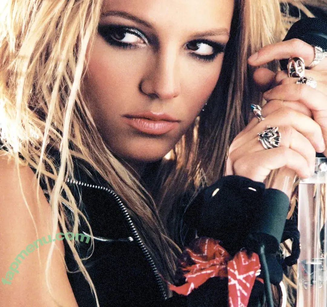 Britney Spears nude photo #4483 (britneyspears / xoxobritneyj)