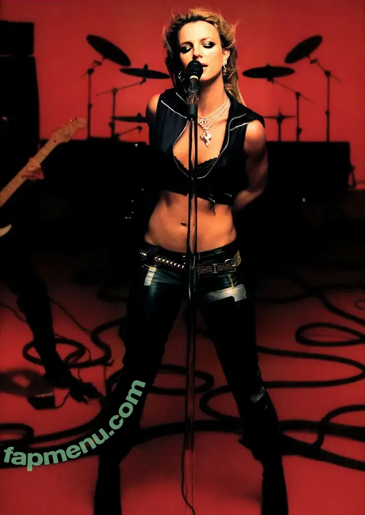 Britney Spears nude photo #4497 (britneyspears / xoxobritneyj)