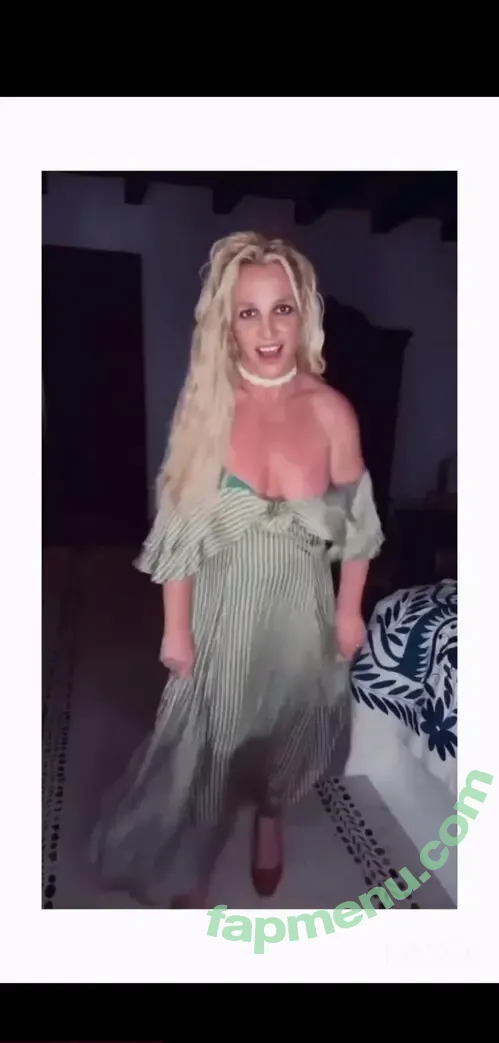 Britney Spears nude photo #4520 (britneyspears / xoxobritneyj)