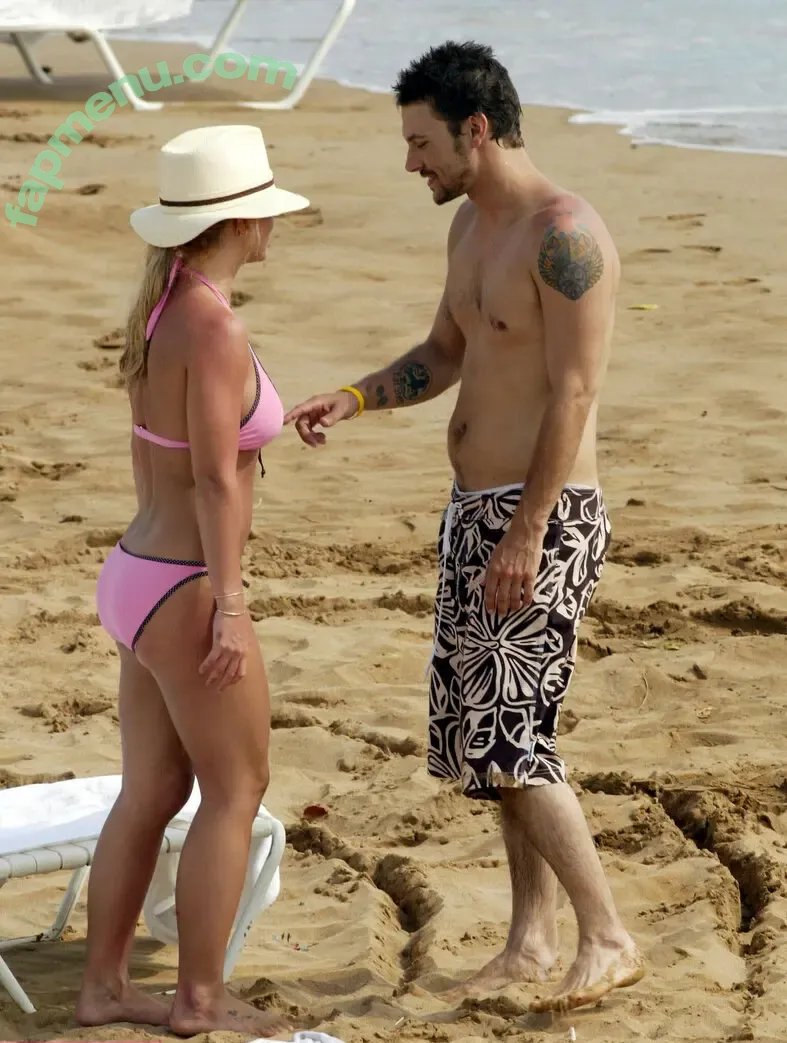 Britney Spears nude photo #4589 (britneyspears)