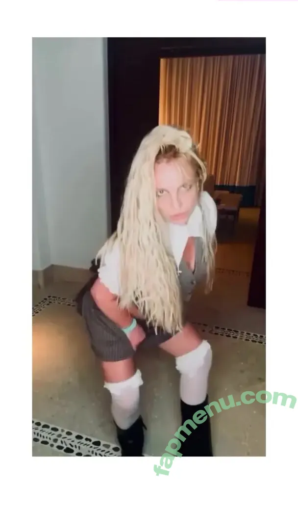 Britney Spears nude photo #4674 (britneyspears / xoxobritneyj)