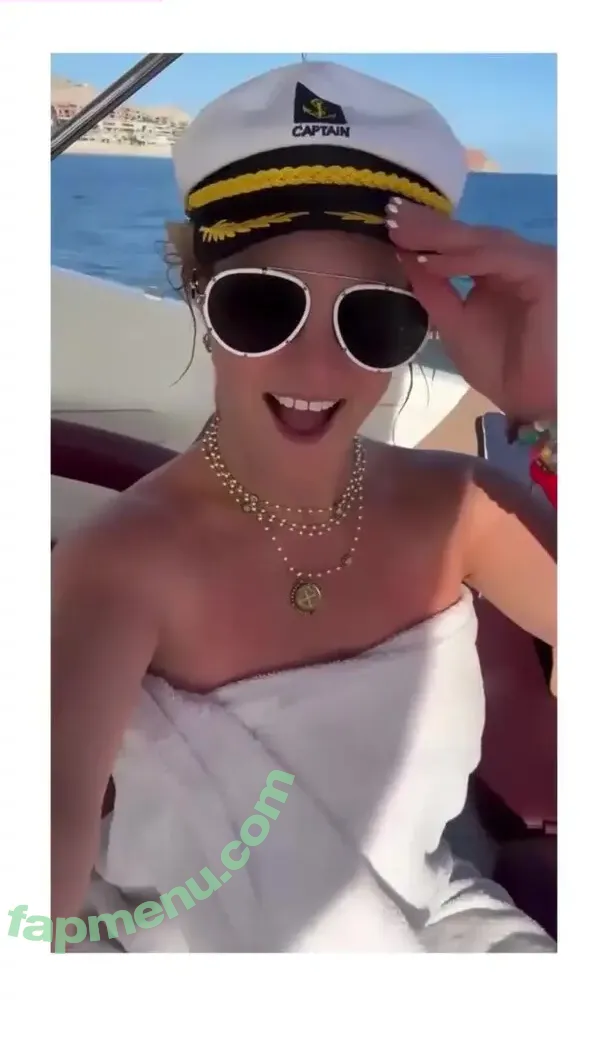 Britney Spears nude photo #4677 (britneyspears / xoxobritneyj)