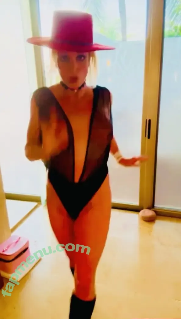 Britney Spears nude photo #4692 (britneyspears / xoxobritneyj)