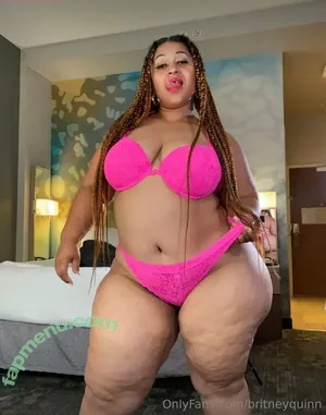 britneyquinn / itsbritneyquinn nude photo #0002