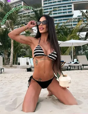 Britt Dercksen / britt_dercksen nude photo #0042