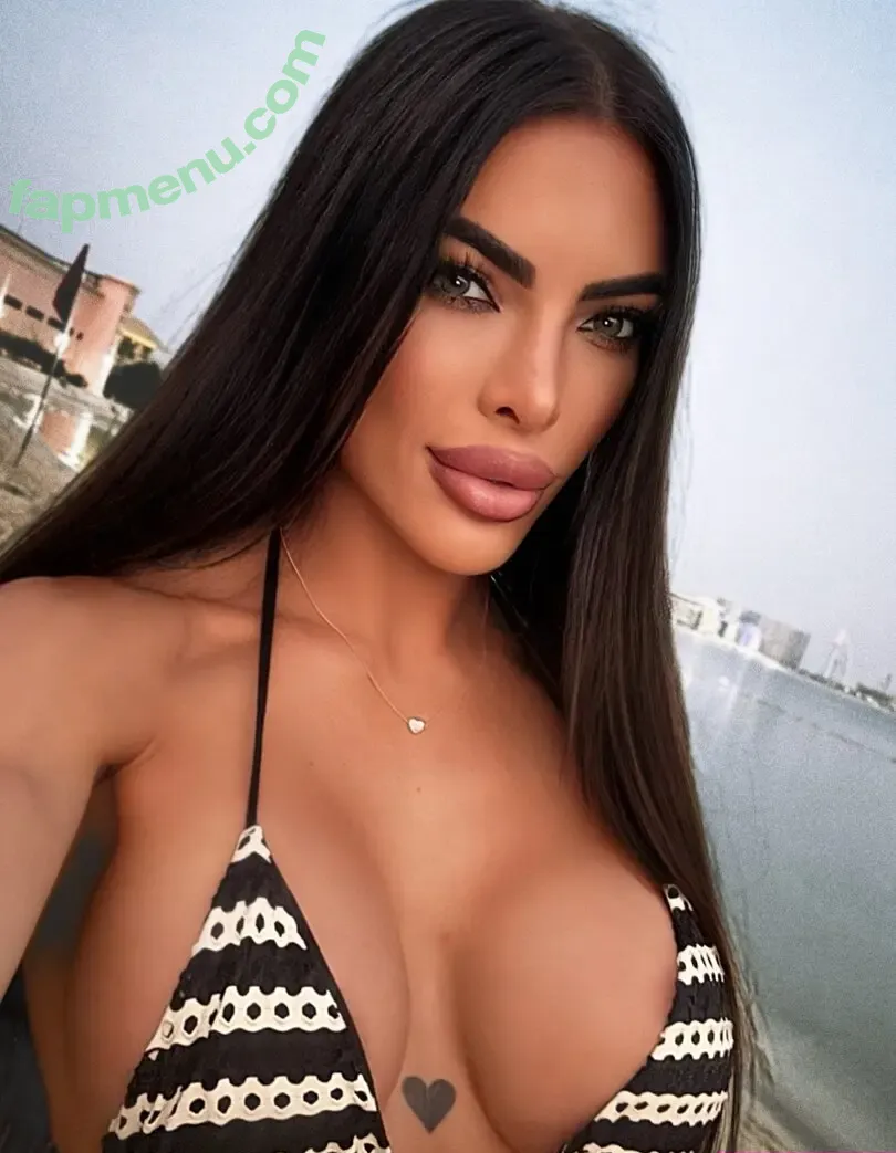 Britt Dercksen nude photo #0037 (britt_dercksen)