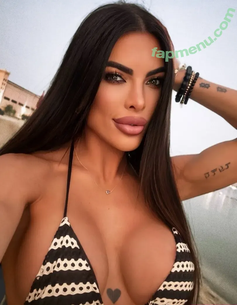 Britt Dercksen nude photo #0041 (britt_dercksen)