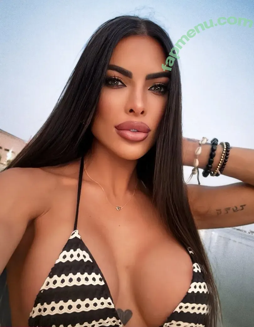 Britt Dercksen nude photo #0043 (britt_dercksen)