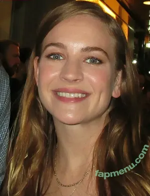 Britt Robertson / brittlrobertson nude photo #0126