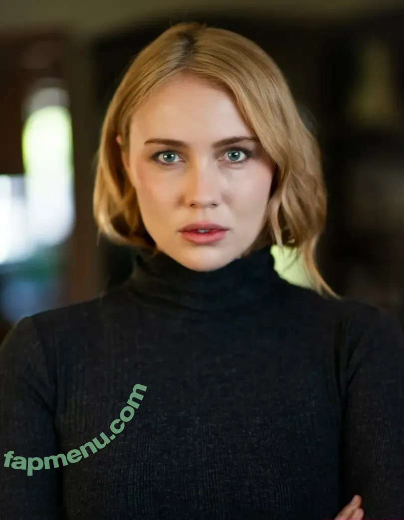 Britt Scott Clark nude photo #0112 (brittanybaby2020 / brittscottclark)