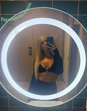 Brittany Elizabeth / __brittany.elizabeth / b_elizabethx / thebrittanyxoxo nude photo #0069