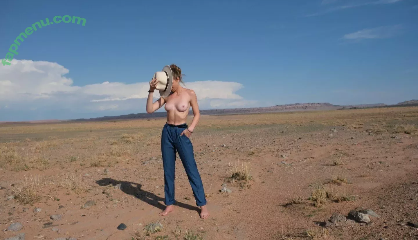 Brittany Fleming nude photo #0003 (georgiahun / iambrittanyfleming)