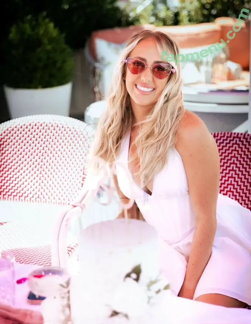 Brittany Lynne nude photo #0025 (BrittanyLynne / Mahomes / tattoosnthickthighs)