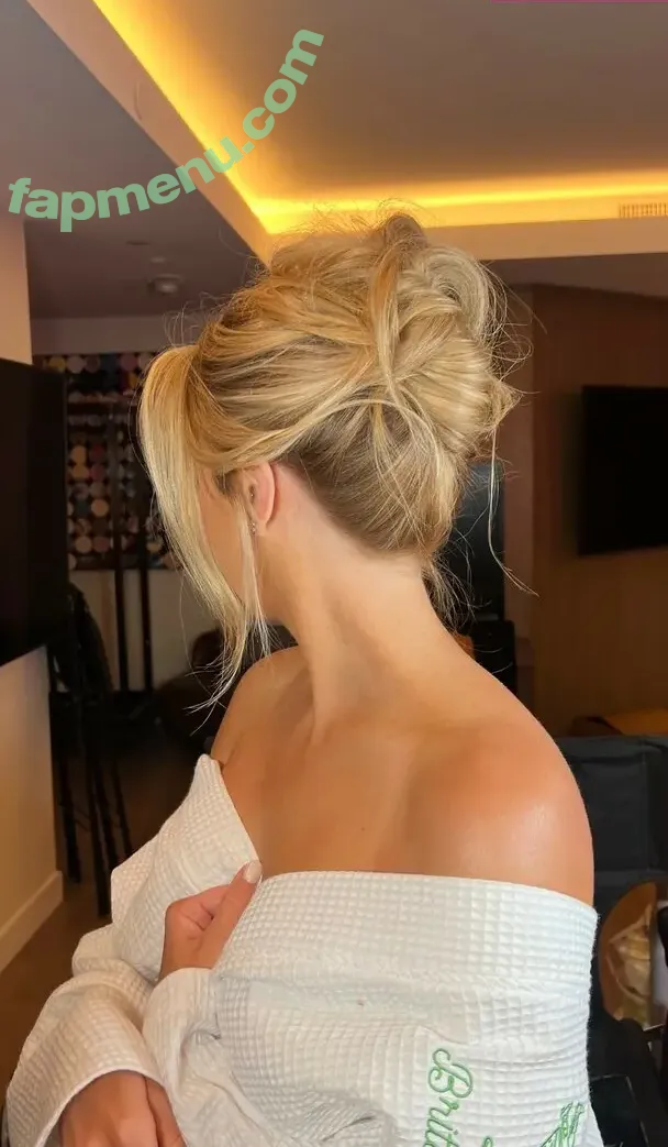 Brittany Lynne nude photo #0035 (BrittanyLynne / Mahomes / tattoosnthickthighs)