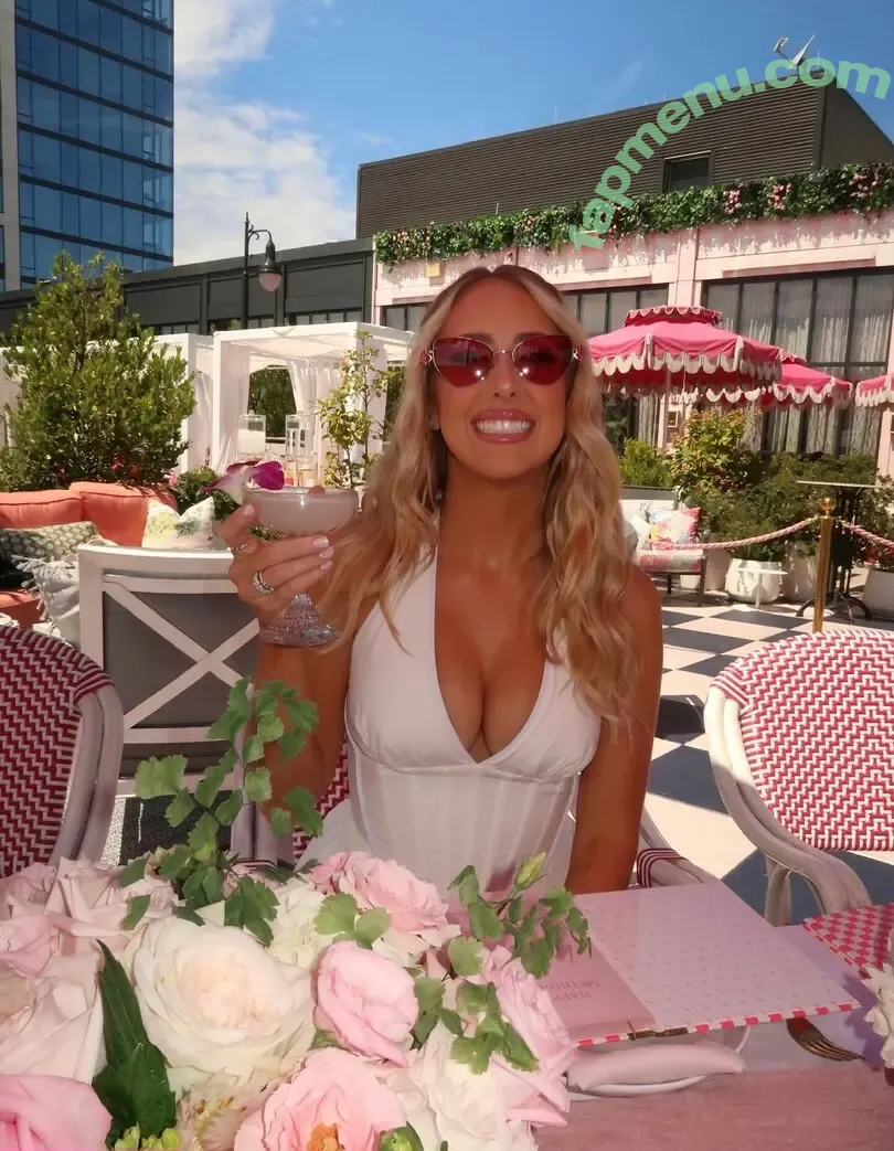 Brittany Lynne nude photo #0041 (BrittanyLynne / Mahomes / tattoosnthickthighs)