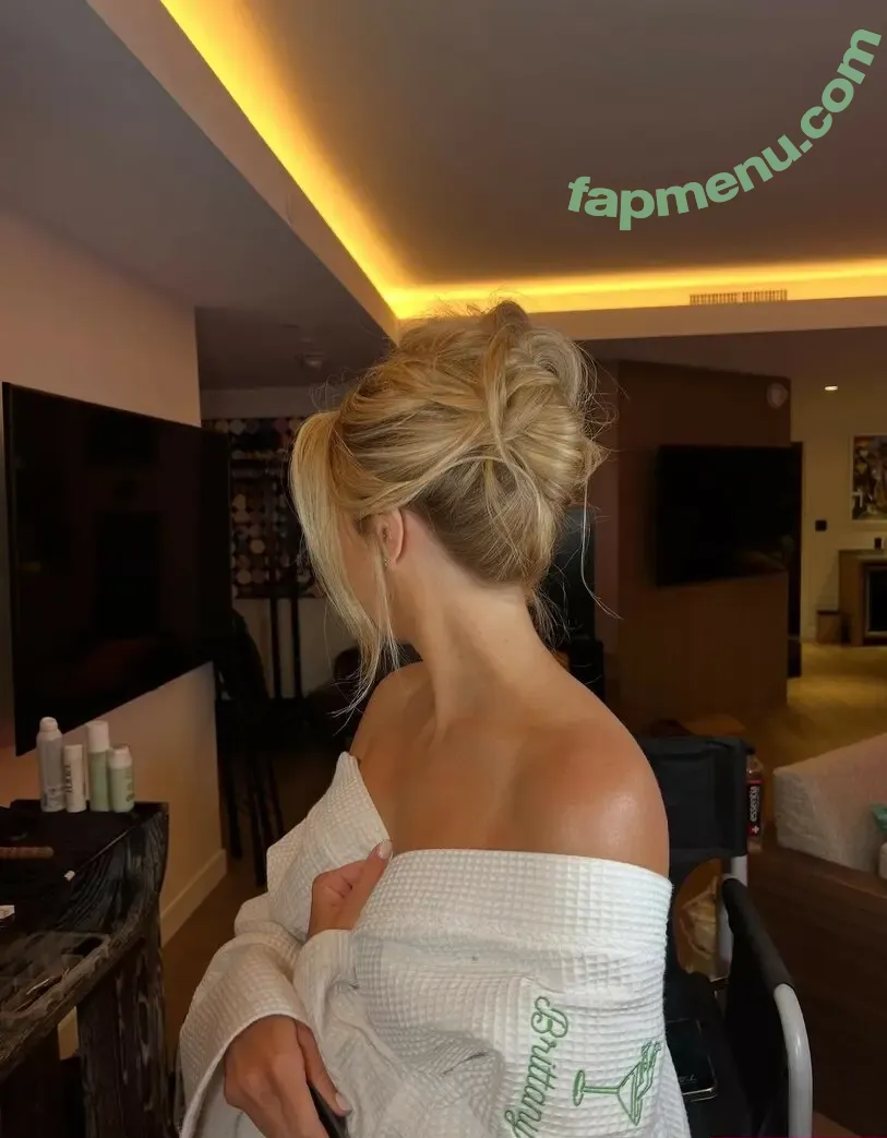 Brittany Lynne nude photo #0045 (BrittanyLynne / Mahomes / tattoosnthickthighs)