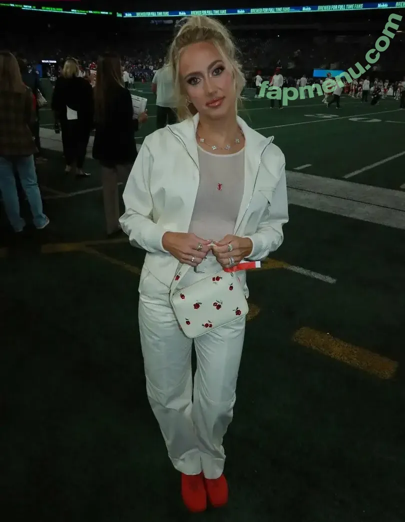 Brittany Lynne nude photo #0054 (BrittanyLynne / Mahomes / tattoosnthickthighs)