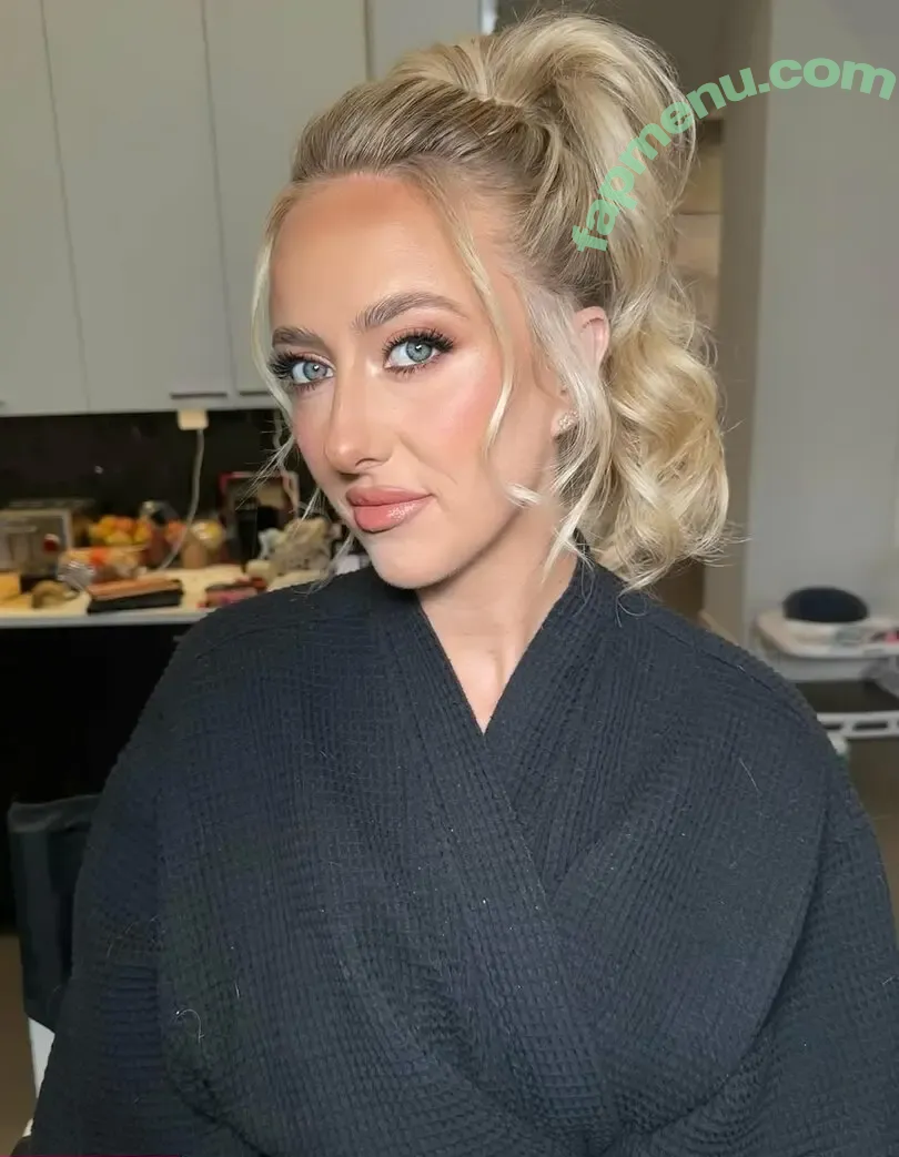 Brittany Lynne nude photo #0056 (BrittanyLynne / Mahomes / tattoosnthickthighs)