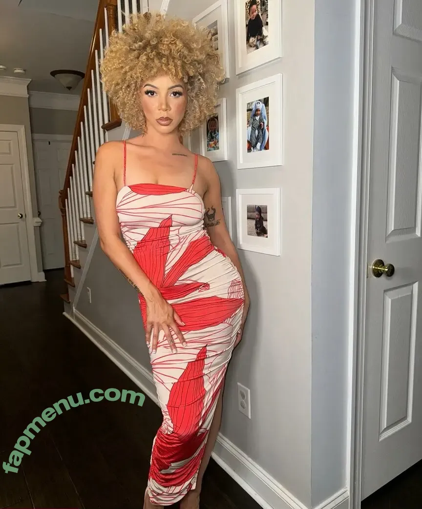 Brittany Renner nude photo #0003 (bundleofbrittany)