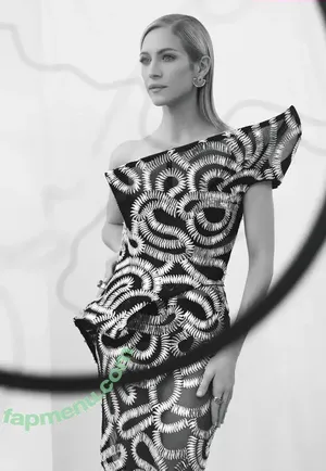 Brittany Snow / brittanysnow nude photo #0351