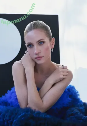 Brittany Snow / brittanysnow nude photo #0358