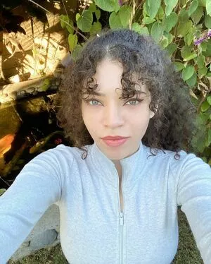 Brittany Venti / BrittanyVenti / brittany_venti / brittanywears nude photo #0737