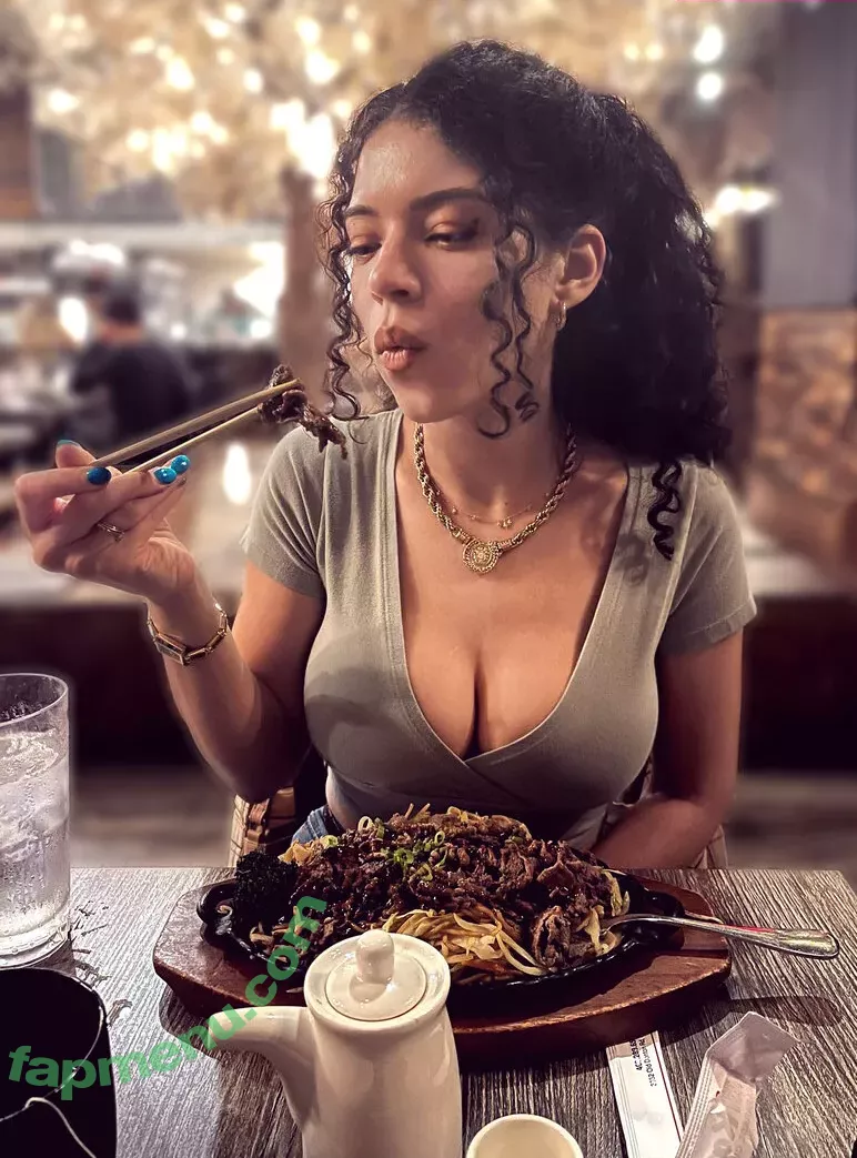 Brittany Venti nude photo #0629 (BrittanyVenti / brittany_venti / brittanywears)