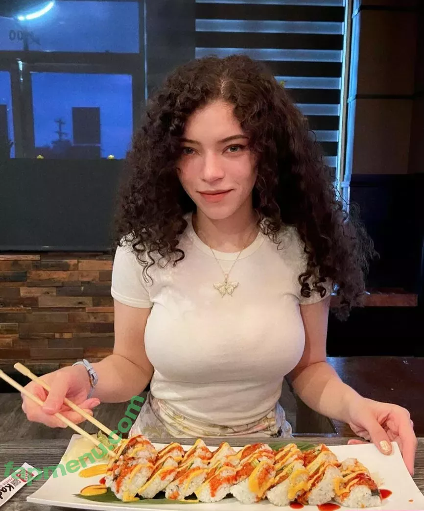 Brittany Venti nude photo #1027 (BrittanyVenti / brittany_venti / brittanywears)