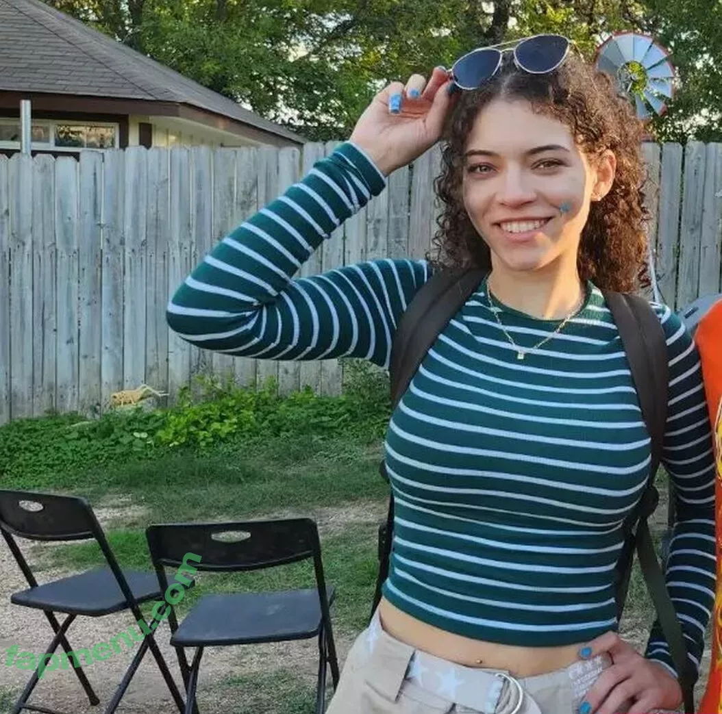 Brittany Venti nude photo #1134 (BrittanyVenti / brittany_venti / brittanywears)