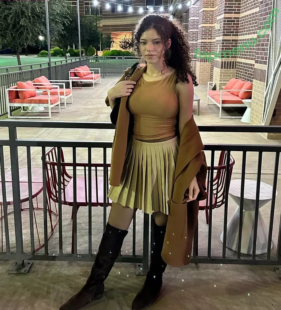 Brittany Venti nude photo #1182 (BrittanyVenti / brittany_venti / brittanywears)