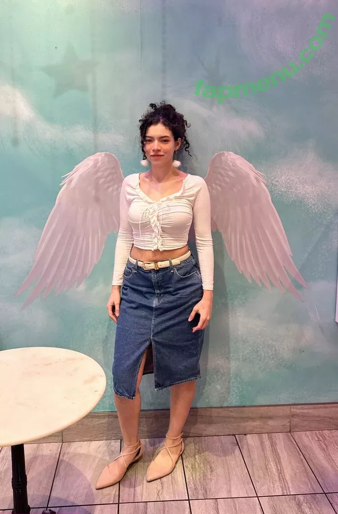 Brittany Venti nude photo #1245 (BrittanyVenti / brittany_venti / brittanywears)