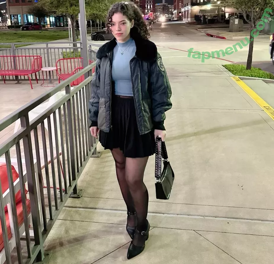 Brittany Venti nude photo #1265 (BrittanyVenti / brittany_venti / brittanywears)