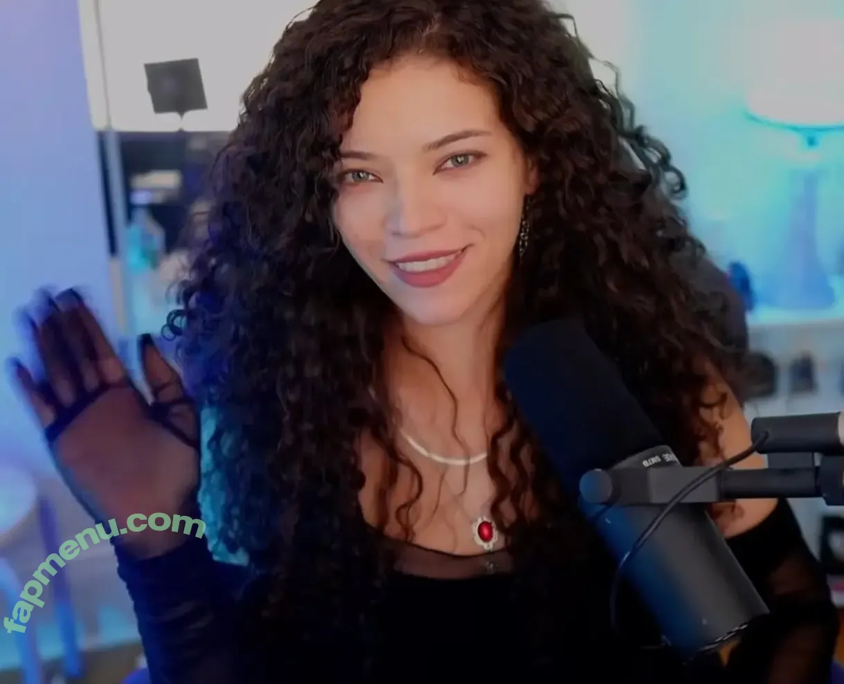 Brittany Venti nude photo #1697 (BrittanyVenti / brittany_venti / brittanywears)