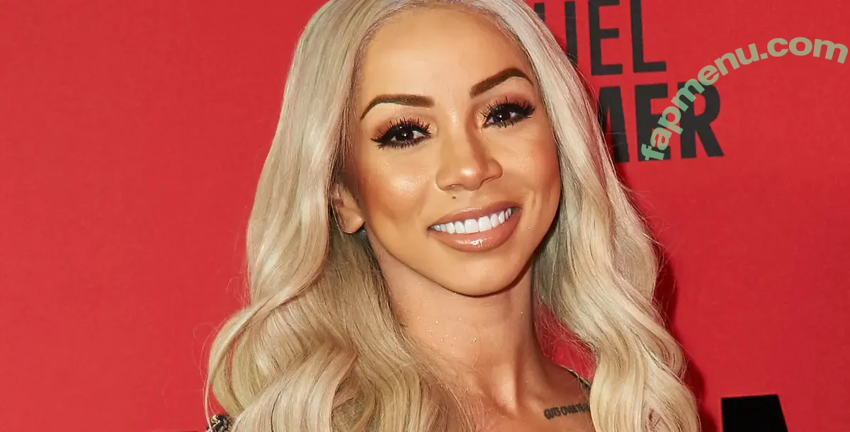 brittanyrenner nude photo #0006 (brittanyrenner)