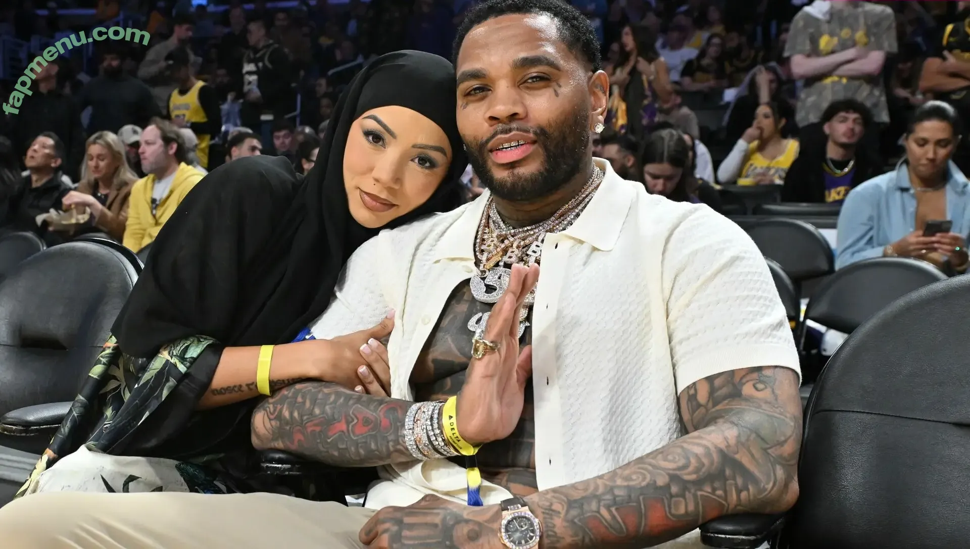 brittanyrenner nude photo #0010 (brittanyrenner)