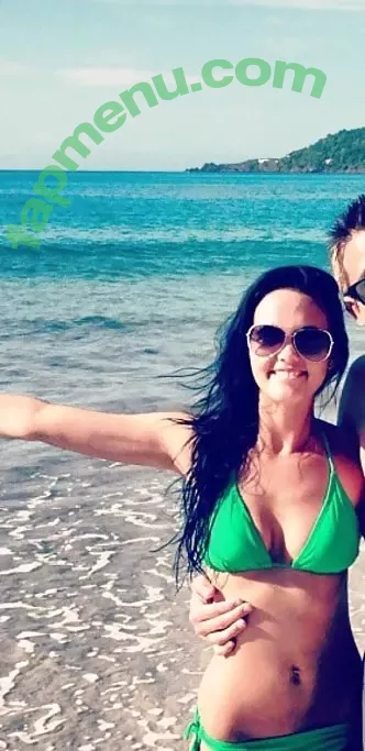 Brittney Atwood nude photo #0015 (Brittney Smith / brittneyatwood / brittneylsmith)